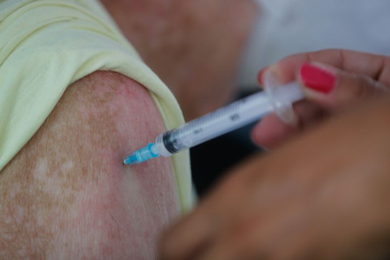 Divulgado calendário de vacinação contra Covid-19 em MG; confira